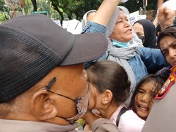 Demo Pencari Suaka Afghanistan di Kantor UNHCR Ricuh