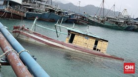 FOTO: Onggok Kapal-kapal Asing Para Pencuri Ikan di Natuna
