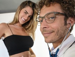 Francesca Sofia Bongkar Kebiasaan Rossi Bercinta di Area Paddock