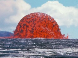 Foto Menakjubkan Gunung Berapi Kīlauea yang Sering Meletus