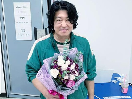 Sisi Romantis Heo Sung Tae Aktor Squid Game, Terbiasa Memasak untuk Istri Bun