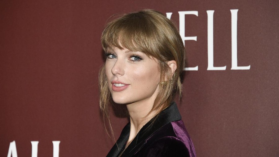 Writer-director Taylor Swift attends a premiere for the short film 