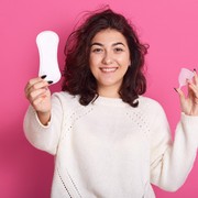 Mulai Pasir hingga Kain, Intip Perjalanan Masa ke Masa Perempuan dalam Menangani Tamu Bulanan