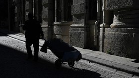 FOTO: Profesi Porter yang Hampir Punah di Istanbul