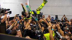 VIDEO: Rossi Masuk Garasi MotoGP untuk Kali Terakhir