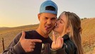Taylor Lautner mantan kekasih Taylor Swift baru saja melamar kekasihnya dengan cara romantis&period; Yuk intip&excl;