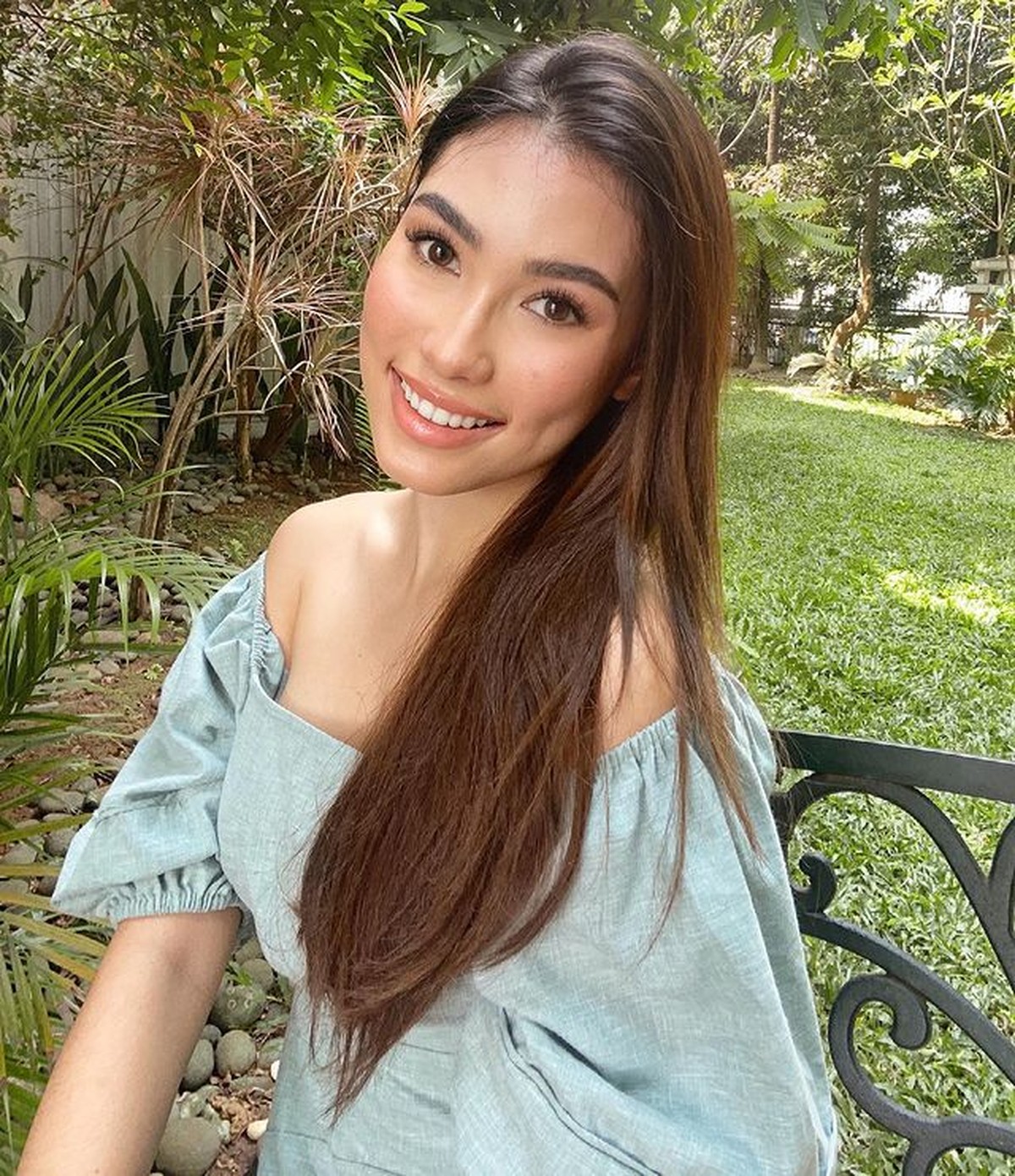 Puteri Indonesia&comma; Frederika Cull sedang menjadi sorotan karena diduga kabur dari rumah dan tak diketahui keberadaannya&period; Yuk intip&excl;