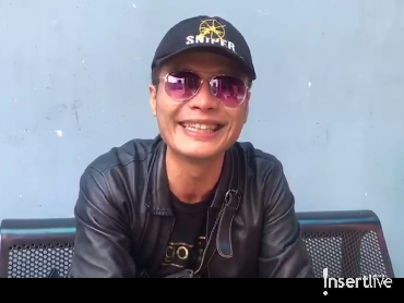 img-title Lama Vakum, Alam 'Mbah Dukun' Rindu Nyanyi di Atas Panggung
