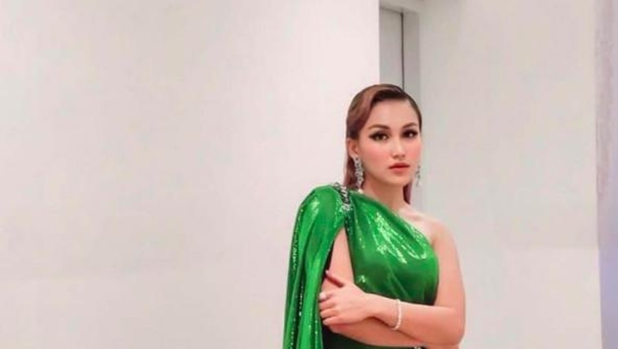 Ayu Ting Ting dan Ivan Gunawan Ayu Ting Ting dan Ivan Gunawan