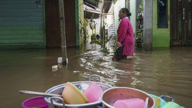 Usai Empat Pekan, Banjir Sintang Berangsur Surut 50 Cm