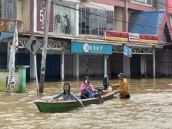 Banjir Sintang Kalbar Sudah 4 Pekan, Ini Penyebab dan Kondisi Terbarunya