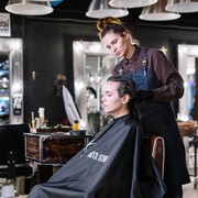 5 Tips Sukses Mewarnai Rambut Sampai ke Akar Tanpa Harus ke Salon, Wajib Simak Biar Hasilnya Maksimal!