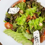 6 Jenis Selada Lezat untuk Pelengkap Salad Sayur, Cocok Buat Menu Diet Usir Perut Buncit nih!
