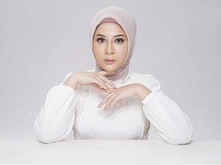 Kesha Ratuliu Salut dengan Ketegaran Marsha Aruan