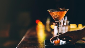Bar di AS Sajikan Koktail dengan 'Surat Dokter' untuk Bolos Kerja