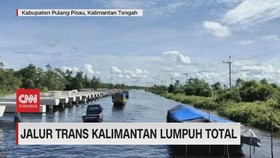 VIDEO: Jalur Trans Kalimantan Lumpuh Total