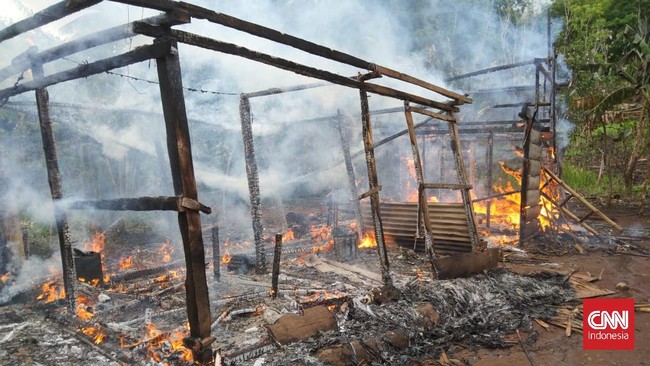 Konflik lahan adat pecah di Kabupaten Maluku Barat Daya. Warga Dusun Nyabota dan Desa Imroing Kecamatan Pulau Babar, terlibat bentrok.