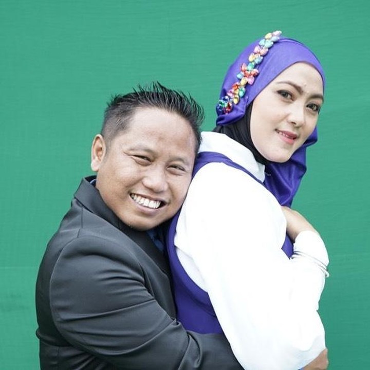 <p>Narji dan Widiyanti merupakan pasangan yang selalu terlihat mesra meski jarang terlihat di publik. Keduanya juga kini diketahui kompak mengurus bisnis mereka. (Foto: Instagram @narji77)</p>