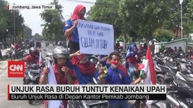 VIDEO: Unjuk Rasa Buruh Tuntut Kenaikan Upah
