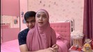 Pengantin Baru, 8 Momen Mesra Ria Ricis & Teuku Ryan Sebelum Tidur Ria Ricis dan Teuku Ryan sedang menikmati status mereka sebagai pengantin baru. Yuk intip kemesraan mereka sebelum tidur!