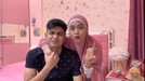 Pengantin Baru, 8 Momen Mesra Ria Ricis & Teuku Ryan Sebelum Tidur Ria Ricis dan Teuku Ryan sedang menikmati status mereka sebagai pengantin baru. Yuk intip kemesraan mereka sebelum tidur!