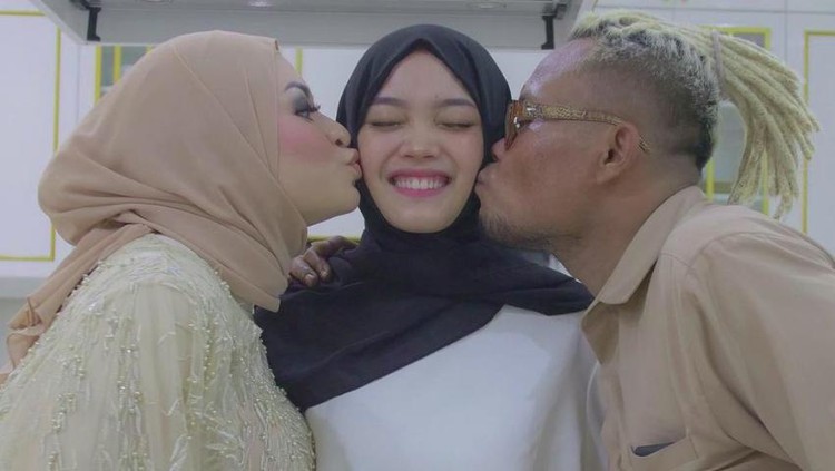 Sule Sule rayakan ulang tahunnya dan ulang tahun pernikahan