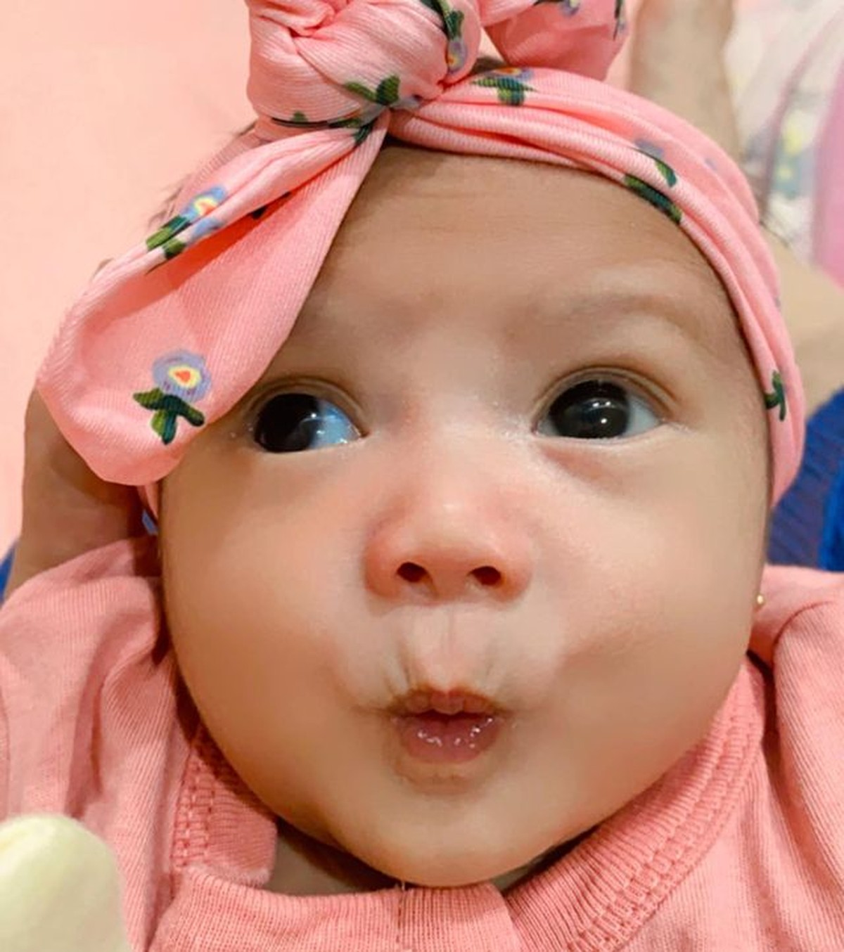 Fazeela Meshwa Athari atau baby Meshwa anak ketiga Denny Cagur dan Shanty melakukan sesi pemotretan perdananya&period; Yuk intip&excl;