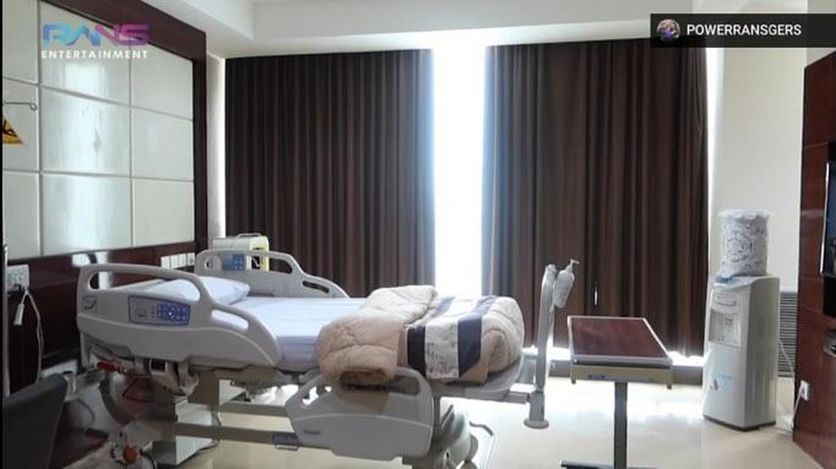 Raffi Ahmad dan Nagita Slavina mengunjungi rumah sakit memeriksa Rafathar sekaligus melihat kamar bersalin Nagita&period; Yuk intip&excl;