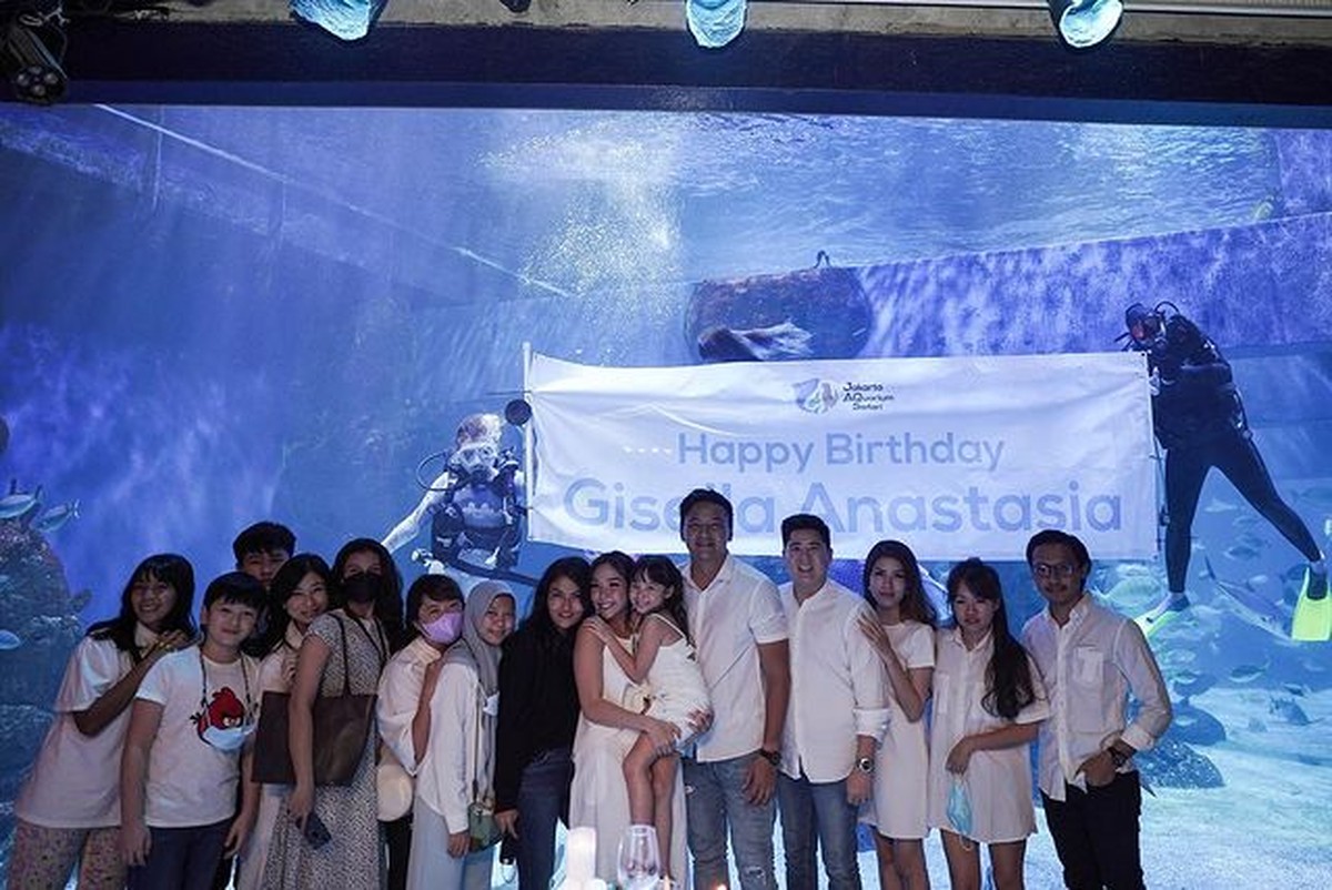 Wijin menyiapkan kejutan romantis untuk merayakan ulang tahun Gisel yang ke 31&period; Yuk kita intip momennya&excl;