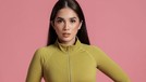7 Potret Transformasi Tubuh Ussy Sulistiawaty Usai Berat Turun 20 Kg Ussy Sulistiawaty mengalami kenaikan berat badan hingga capai 77kg paska hamil dan melahirkan, kini kembali langsing. Yuk intip!