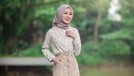 Siapa yang tak kenal Ayana Moon selebgram cantik asal Korea yang terkenal di Indonesia&period; Yuk kita intip style outfitnya&excl;
