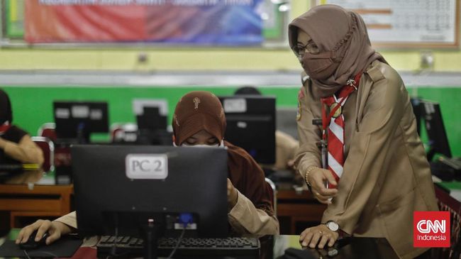 Kementerian Pendidikan dan Kebudayaan telah menetapkan jadwal ANBK 2025 untuk jenjang SD, SMP, SMA, dan SMK. Cek jadwal dan tahapannya.