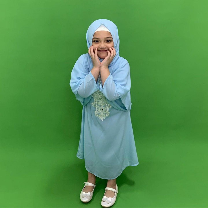 <p>Tak hanya cantik, Arsy juga punya cita-cita yang mulia, lho. Meski masih kecil, ia sudah bermimpi untuk menjadi ustazah. (Foto: Instagram @queenarsy)</p>