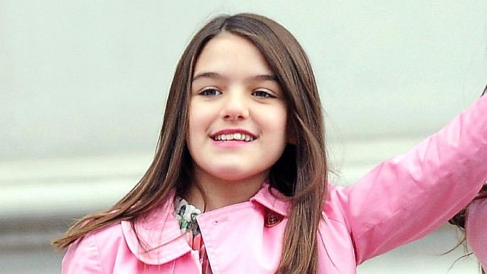 Transformasi Gaya Suri Cruise, Fashionista Cilik hingga Remaja