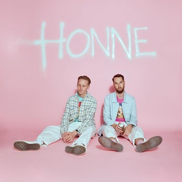 Lirik Lagu Dancing On A Cloud - Honne