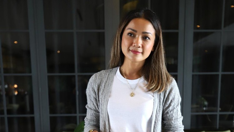 Nirina Zubir jumpa pers soal mafia tanah.