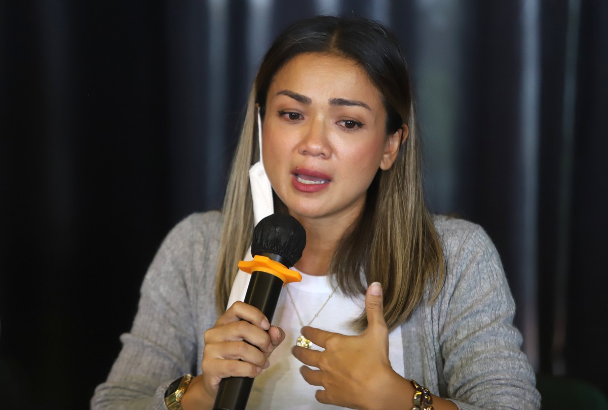 Nirina Zubir jumpa pers soal mafia tanah&period;