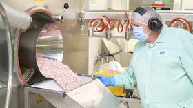 FOTO: Proses Produksi Paxlovid, Pil Antivirus Covid-19