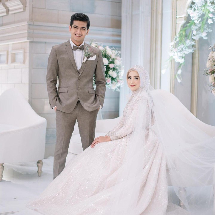 7 Potret Resepsi Pernikahan Ria Ricis Teuku Ryan Dream Wedding 7 Potret Resepsi Pernikahan Ria Ricis Teuku Ryan Dream Wedding