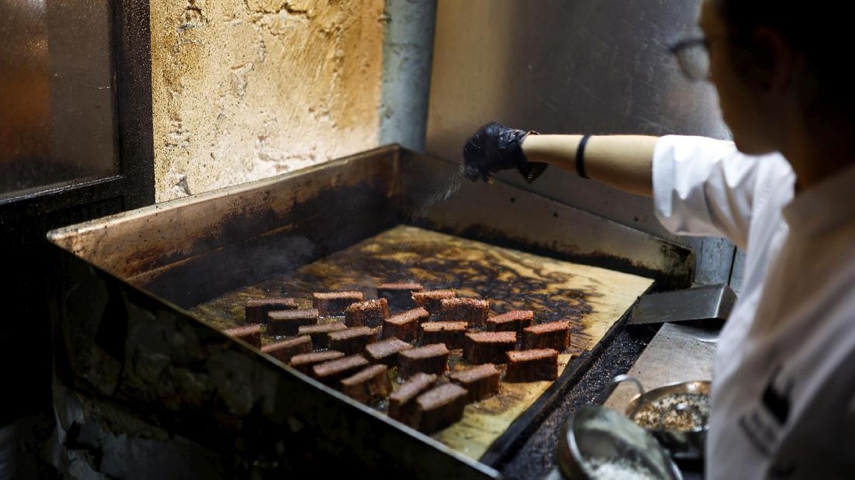FOTO: Sajian Daging Nabati Hasil Printer 3D Israel