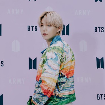 Yeay! Suga BTS Sembuh dari COVID-19