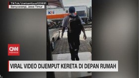 VIDEO: Viral Video Dijemput Kereta di Depan Rumah