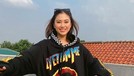 7 Potret Fashion Style Tynna Kanna Ibu Dua Anak yang Modis Meski telah memiliki dua orang putri cantik yang beranjak remaja, style Tyna Kanna tetap modis dan kekinian. Yuk intip!