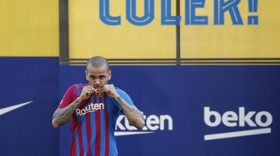 Legenda Barcelona Dani Alves bisa bebas lebih cepat setelah divonis hukuman penjara 4,5 tahun oleh pengadilan Catalunya.