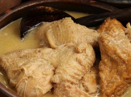 4 Resep Opor Ayam Putih yang Bisa Jadi Menu Masakan Sehari-hari Bunda