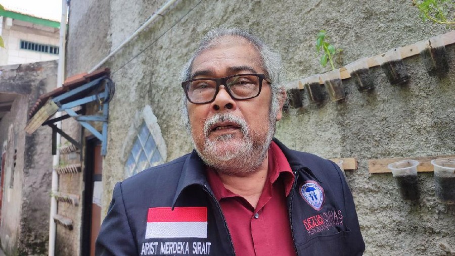 Ketua Komisi Nasional Perlindungan Anak, Arist Merdeka Sirait Ketua Komisi Nasional Perlindungan Anak, Arist Merdeka Sirait