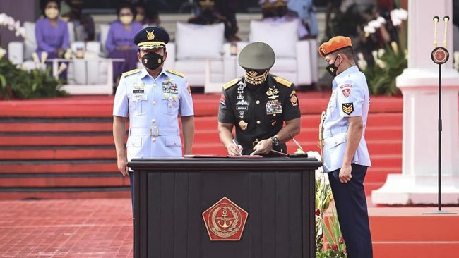 Peneliti ISESS Khairul Fahmi mengatakan telegram Panglima TNI perihal pemanggilan prajurit dalam proses hukum harus melalui persetujuan dari komandan atau kepala satuan tak memberi imunitas.