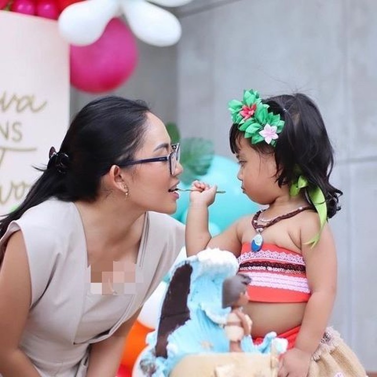 Tema Moana, 8 Momen Ultah ke-2 Chava Anak Rachel Vennya dan Okin Okin dan Rachel Vennya menggelar pesta merayakan ulang tahun Chava putri bungsu mereka yang ke 2. Yuk intip!