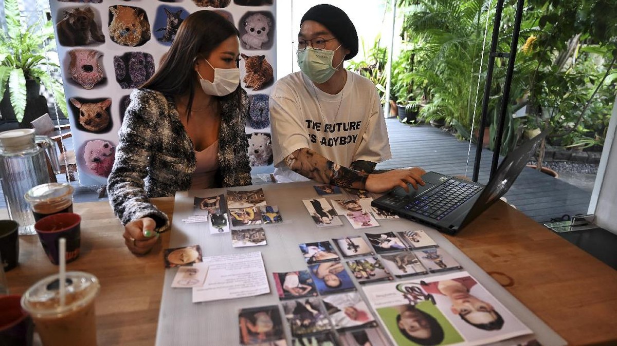 FOTO: Tren Seleb Metaverse di Thailand