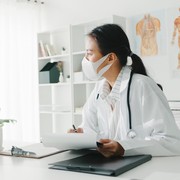 Tulisan Dokter Susah Banget Dibaca, Kenapa ya? Ahli Beberkan Fakta Ini...